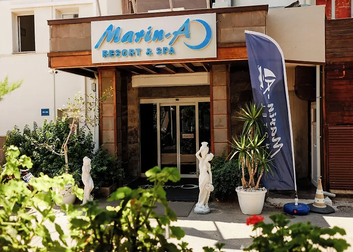 Marin-a & Hotell Turgutreis